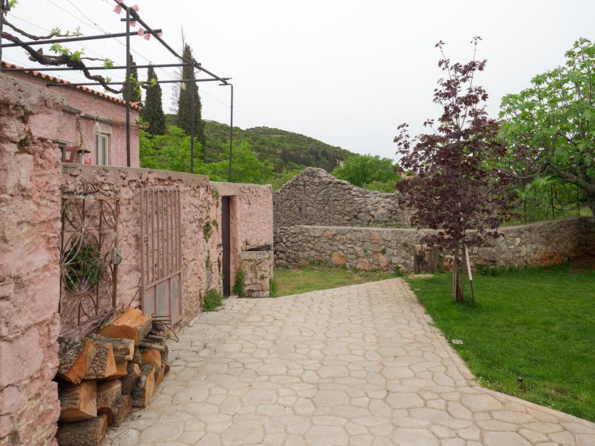Vintage Stone-Built Country Cottage In Richea Kouloureika Ngoại thất bức ảnh